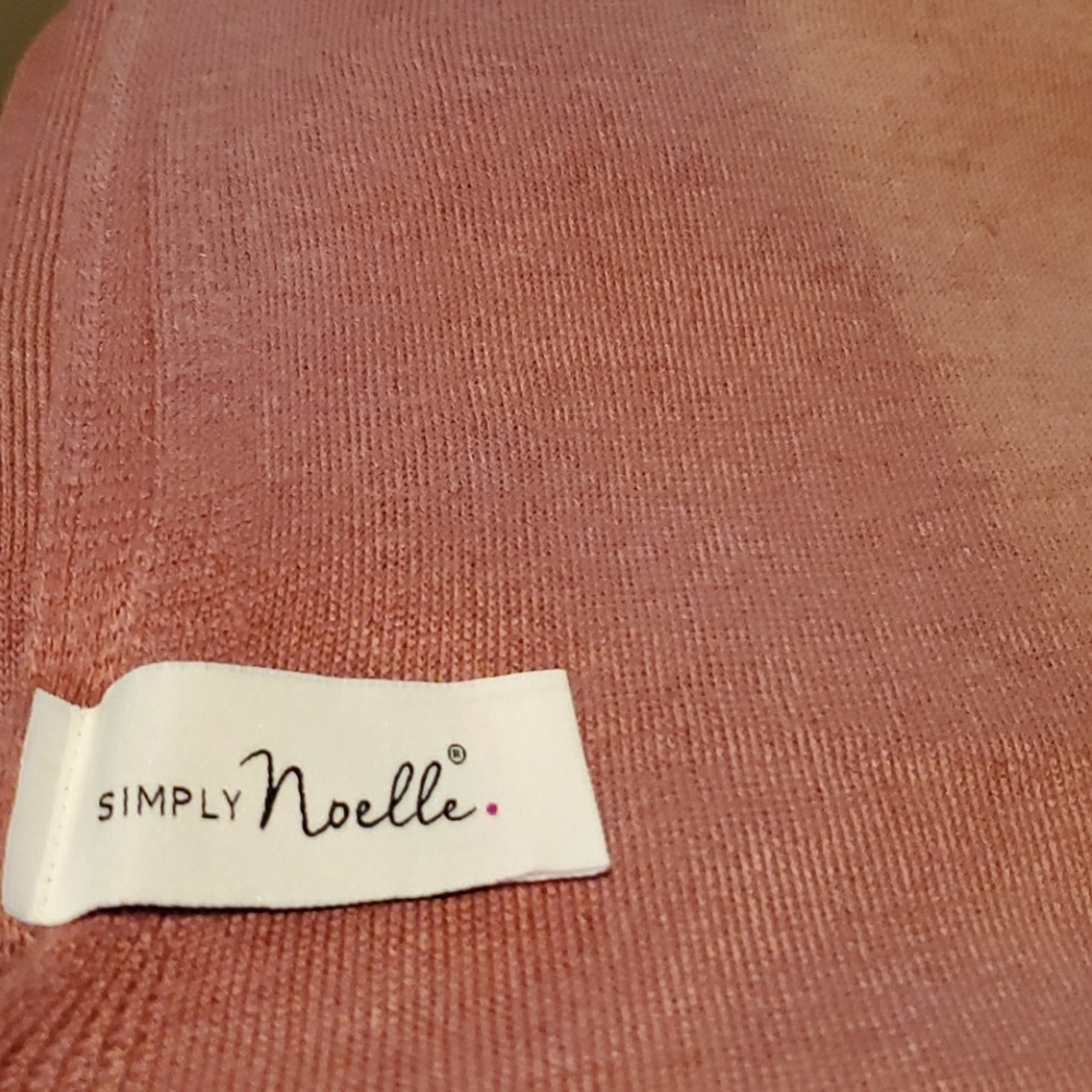 Simply Noelle Wrap